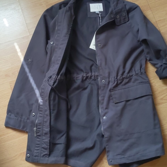 Grey Jacket - Picture 4 of 5